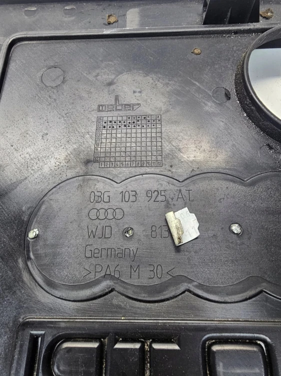 OSŁONA POKRYWA SILNIKA VW AUDI 2.0 TDI 03G103925AT