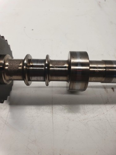 WAŁEK ROZRZĄDU AUDI A6 S4 4,2 BBK BAT 079109570AN