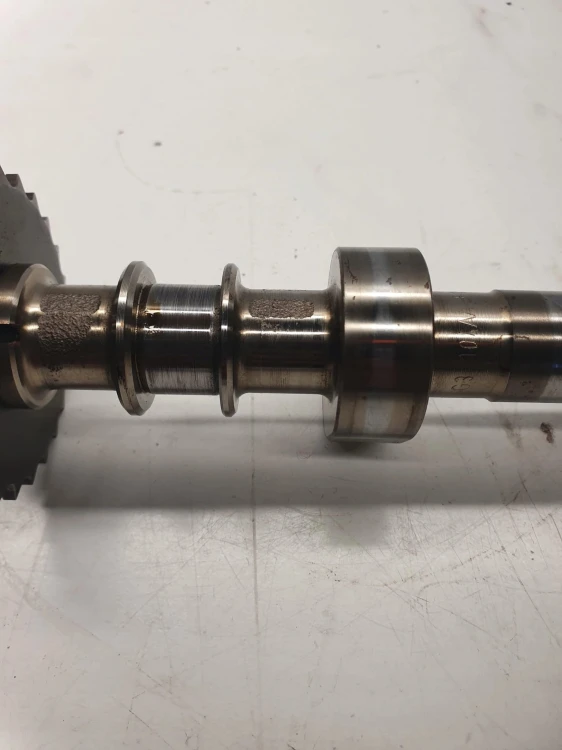 WAŁEK ROZRZĄDU AUDI A6 S4 4,2 BBK BAT 079109570AN