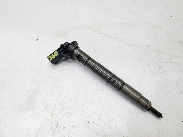 WTRYSKIWACZ WTRYSK AUDI VOLKSWAGEN SEAT SKODA CR 2.0 TDI 0986435360