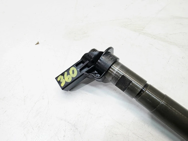 WTRYSKIWACZ WTRYSK AUDI VOLKSWAGEN SEAT SKODA CR 2.0 TDI 0986435360