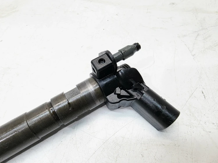 WTRYSKIWACZ WTRYSK AUDI VOLKSWAGEN SEAT SKODA CR 2.0 TDI 0986435360