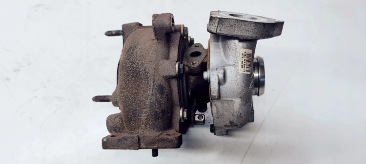TURBOSPRĘŻARKA AUDI A4 A5 2.0 TDI 03L145702H USZK