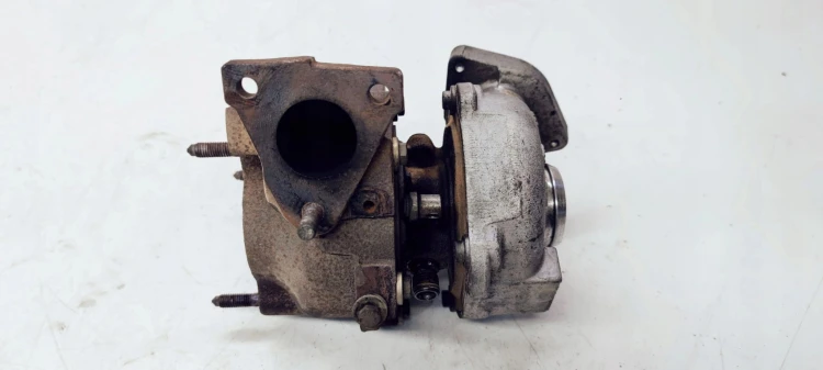 TURBOSPRĘŻARKA AUDI A4 A5 2.0 TDI 03L145702H USZK