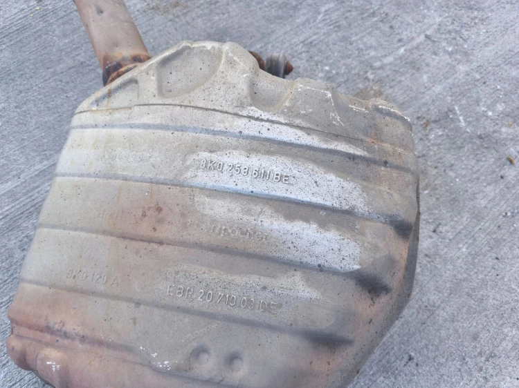 TŁUMIK WYDECH AUDI A4 B8 A5 8T 2.0 TDI 8K0253411R 8K0119A 8K0253611BE