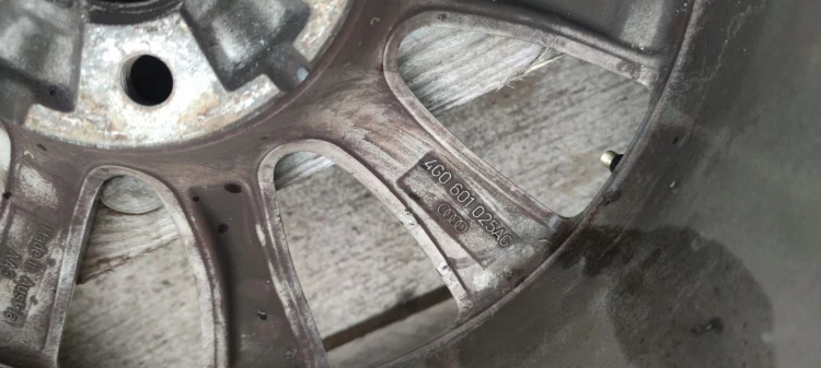 FELGA FELGI AUDI A4 A5 A6 A7 R17 4G0601025AG *5*