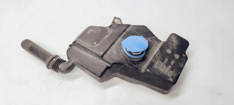 WLEW PŁYNU DO SPRYSKIWACZY AUDI A6 C7 A7 4G1955462