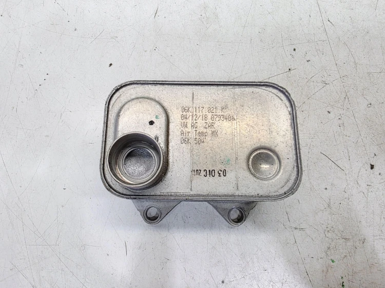 CHŁODNICA OLEJU SILNIKA AUDI A4 B9 A5 Q5 FY 2.0 TFSI 06K117021K