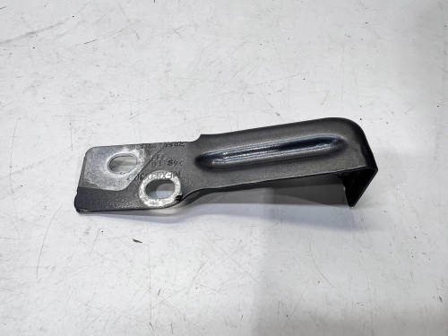 WSPORNIK MOCOAWNIE BŁOTNIKA PRAWY PRZÓD AUDI Q5 FY 80A821434A