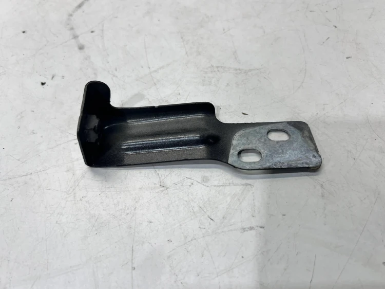 WSPORNIK MOCOAWNIE BŁOTNIKA PRAWY PRZÓD AUDI Q5 FY 80A821434A