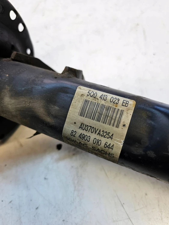 AMORTYZATOR PRAWY PRZÓD A3 8V VW SEAT SKODA 5Q0413023EB