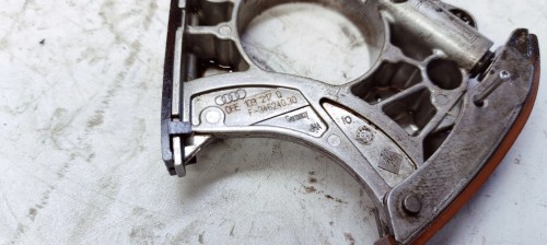 NAPINACZ ROZRZĄDU AUDI A6 C6 3.0 TFSI 06E109217Q