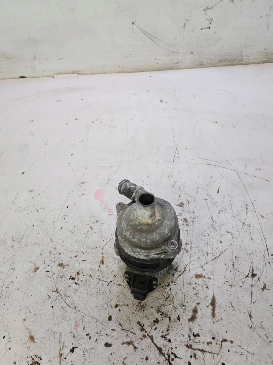 DODATKOWA POMPA WODY AUDI A4 A5 A6 A7 4H0965567A