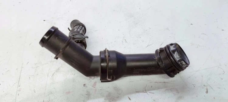 KRÓCIEC WODY AUDI A4 B9 A5 8W0122293AE 04L121026R