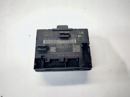 MODUŁ STEROWNIK DRZWI AUDI A3 Q3 F3 5Q0959592B