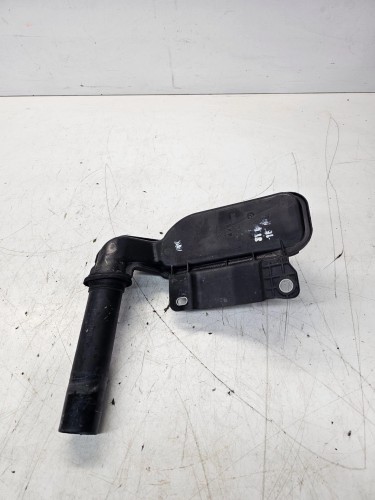 WLEW PŁYNU DO SPRYSKIWACZY AUDI Q5 8R LIFT 8R0955452B