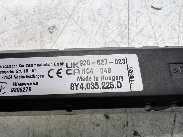 WZMACNIACZ ANTENY VW AUDI A3 8Y 8Y4035225D