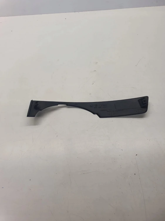 ZAŚLEPKA OSŁONA HALOGENU AUDI A4 B7 8E0807174