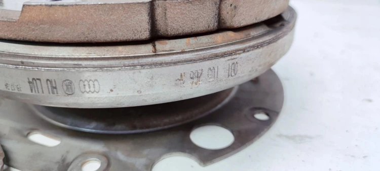 SPRZĘGŁO KOŁO DWUMAS AUDI A4 A5 TFSI 0B1105266N *3