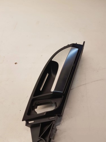 KLAMKA WEWNĘTRZNA PRAWY PRZÓD AUDI Q7 4L0837020