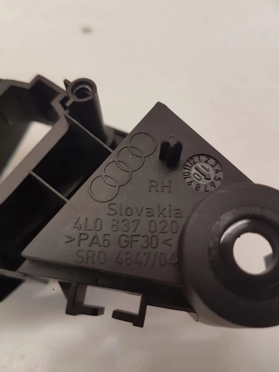 KLAMKA WEWNĘTRZNA PRAWY PRZÓD AUDI Q7 4L0837020