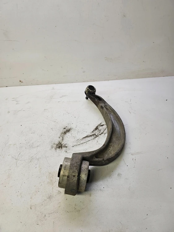 WAHACZ LEWY PRZÓD AUDI A4 B8 A5 Q5 A6 8K0407695H DUŻY