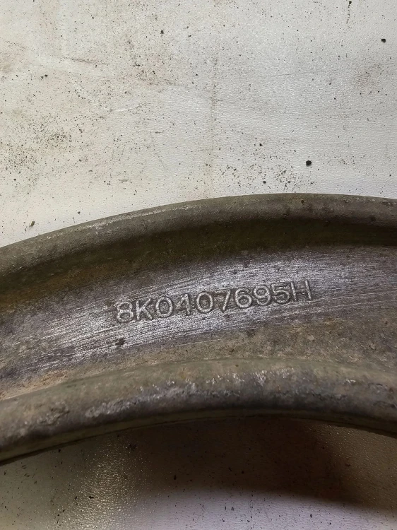 WAHACZ LEWY PRZÓD AUDI A4 B8 A5 Q5 A6 8K0407695H DUŻY