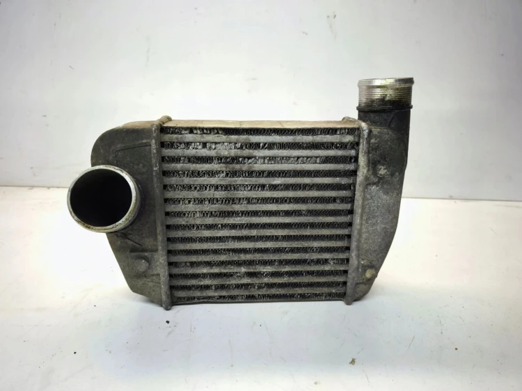 INTERCOOLER CHŁODNICA POWIETRZA LEWA AUDI A6 C6 2.0 TDI TFSI 4F0145805M