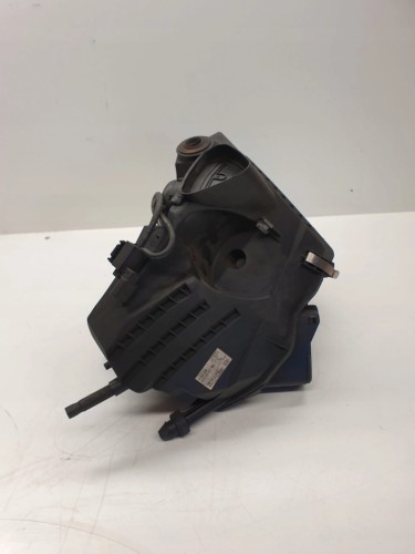 OBUDOWA FILTRA POWIETRZA AUDI A6 C6 4F0133837BB