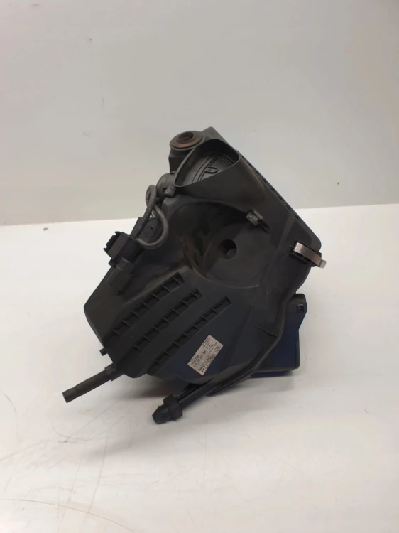 OBUDOWA FILTRA POWIETRZA AUDI A6 C6 4F0133837BB
