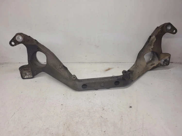 ŁAPA WSPORNIK SILNIKA BELKA AUDI Q7 4L 7L6199207B