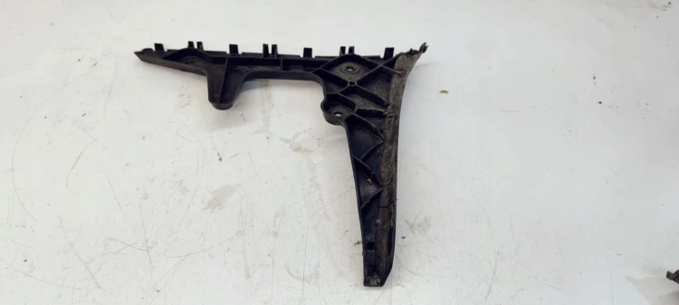 ŚLIZG ZDERZAKA PRAWY TYŁ AUDI A6 C6 4F9807454