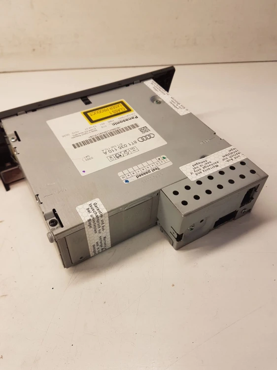 ZMIENIARKA CZYTNIK CD AUDI A4 B8 A5 8T1035110A