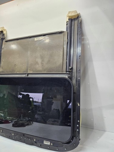 SZYBERDACH KOMPLET AUDI A3 8P LIFT 8P0877041 4L7