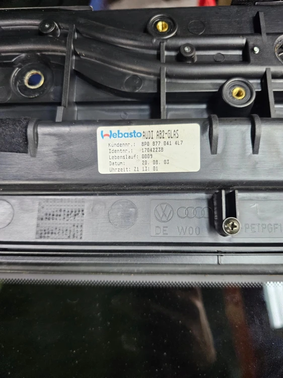 SZYBERDACH KOMPLET AUDI A3 8P LIFT 8P0877041 4L7