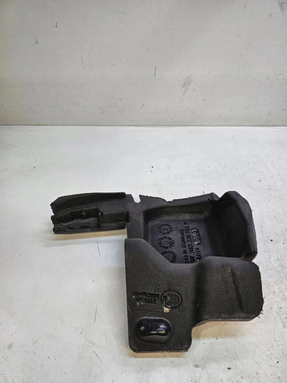 WYGŁUSZENIE BŁOTNIKA LEWE AUDI A4 B9 8W5864785F