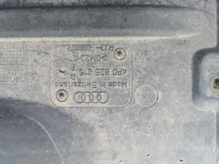 OSŁONA PODWOZIA AUDI A6 C6 LEWA 4F0825215D
