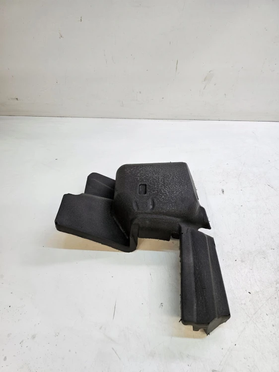 WYGŁUSZENIE BŁOTNIKA LEWE AUDI A4 B9 8W5864785F