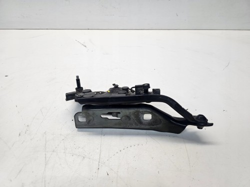 ZAWIAS MASKI LEWY AUDI A3 8V LIFT 8V0823301F