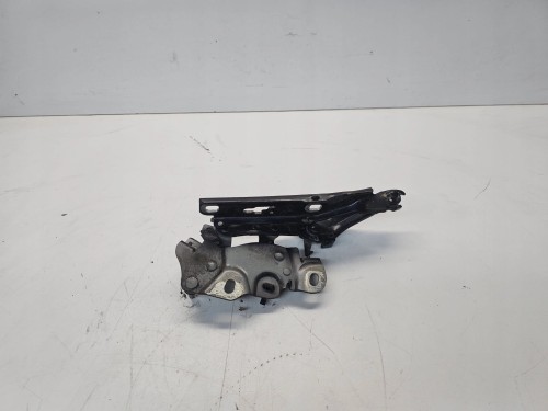 ZAWIAS MASKI LEWY AUDI A3 8V LIFT 8V0823301F