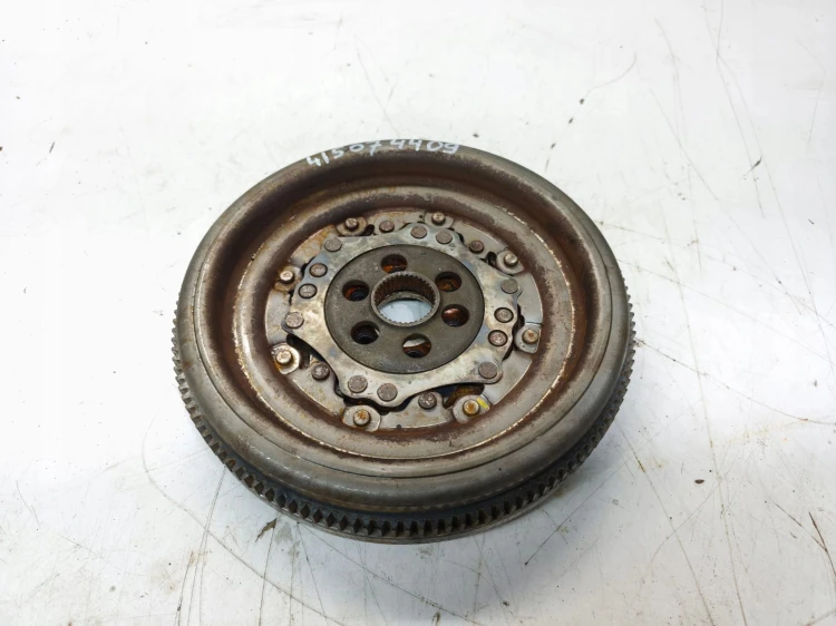 KOŁO DWUMASOWE DWUMAS AUDI VOLKSWAGEN SEAT SKODA 2.0 TDI 415074409