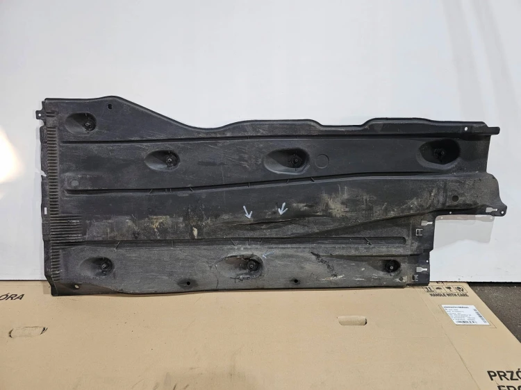 OSŁONA PŁYTA PODWOZIA LEWA AUDI A3 8V 5Q0825201L