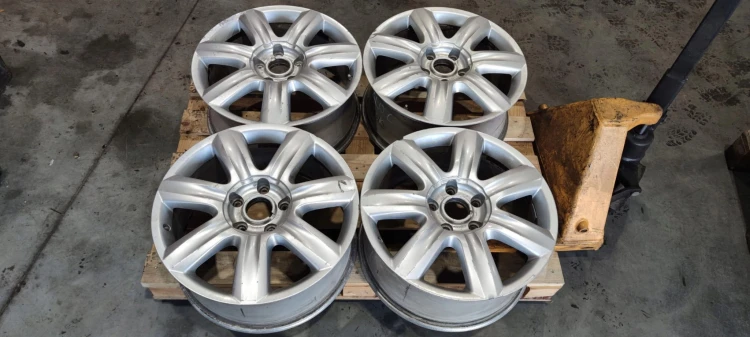 FELGA FELGI KOMPLET AUDI Q7 4L VW TOUAREG 8.5J R19 ET62 5X130 4L0601025C