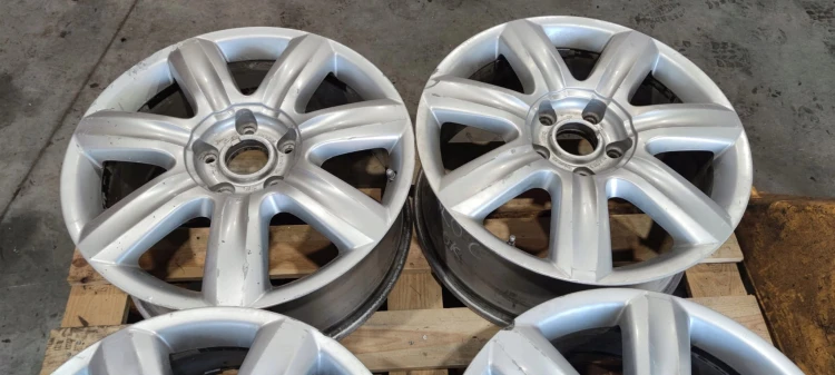 FELGA FELGI KOMPLET AUDI Q7 4L VW TOUAREG 8.5J R19 ET62 5X130 4L0601025C