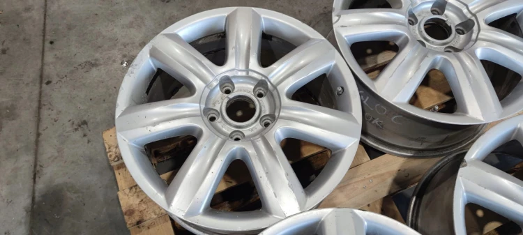 FELGA FELGI KOMPLET AUDI Q7 4L VW TOUAREG 8.5J R19 ET62 5X130 4L0601025C