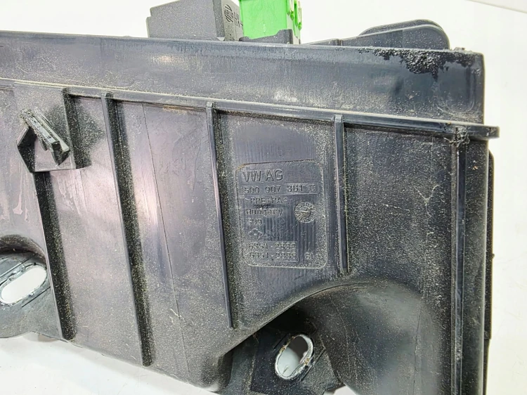 SKRZYNKA OBUDOWA BEZPIECZNIKÓW AUDI Q3 8U A3 8V 5Q0907361C