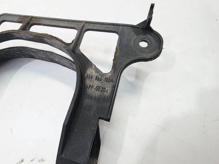 OSŁONA PÓŁOSI PRAWA AUDI Q5 FY 80A863188A