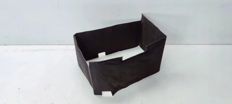 OCIEPLACZ AKLUMULATORA AUDI Q3 8U VOLKSWAGEN SEAT SKODA 1K0915418G