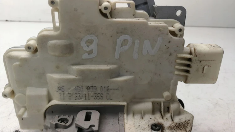 ZAMEK DRZWI PRAWY TYŁ AUDI A6 C7 4G0839016 9 PIN