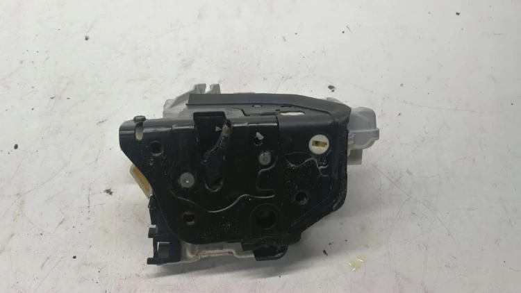 ZAMEK DRZWI PRAWY TYŁ AUDI A6 C7 4G0839016 9 PIN